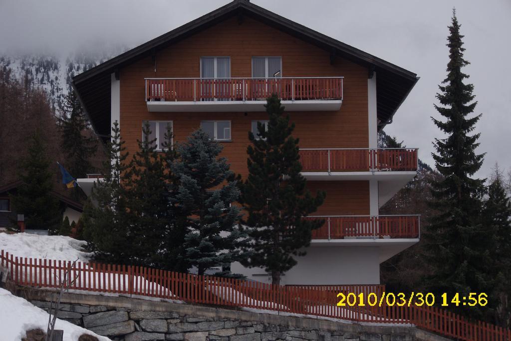 Apartamento Haus Waldheim Grächen Exterior foto